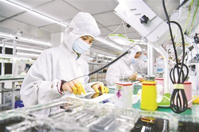 中國5G進(jìn)入規(guī)模化應(yīng)用關(guān)鍵期，技術(shù)開發(fā)加速推進(jìn)